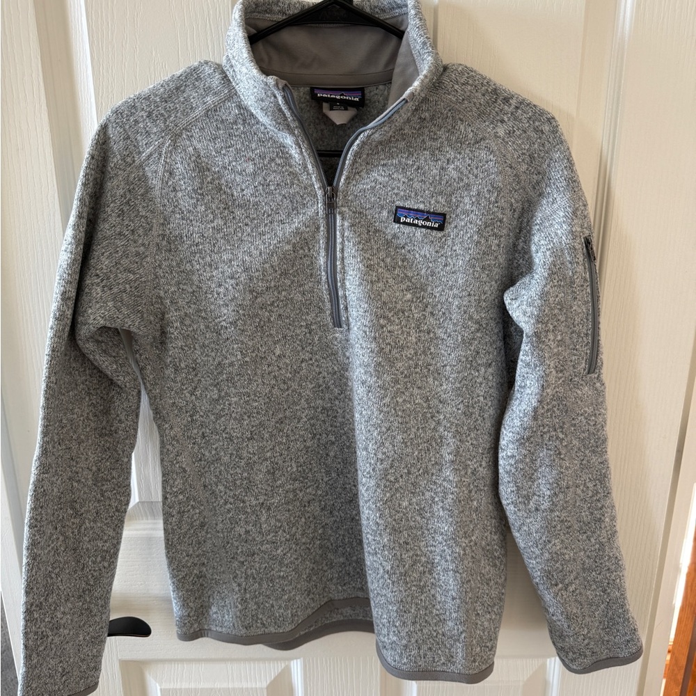 Patagonia women's Zip-Up Sweater in Heather Gray